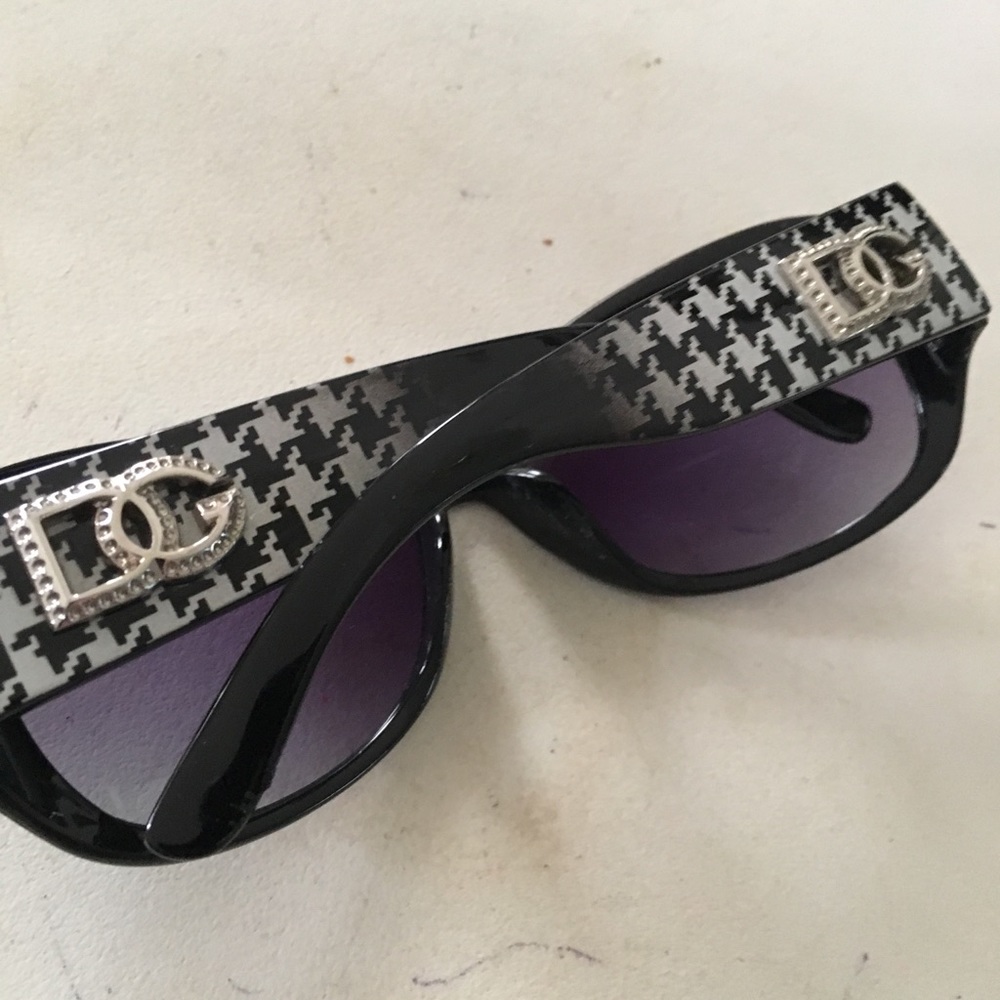 DG women sunglasses